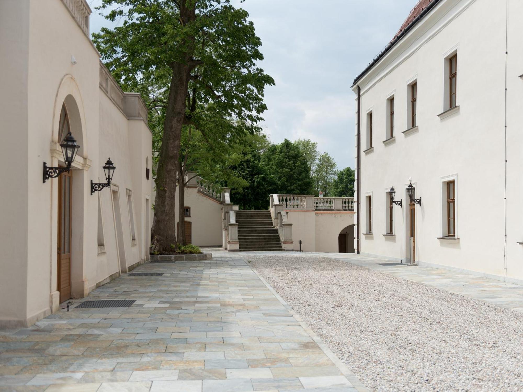 Schloss Thalheim Sankt Poelten Eksteriør billede