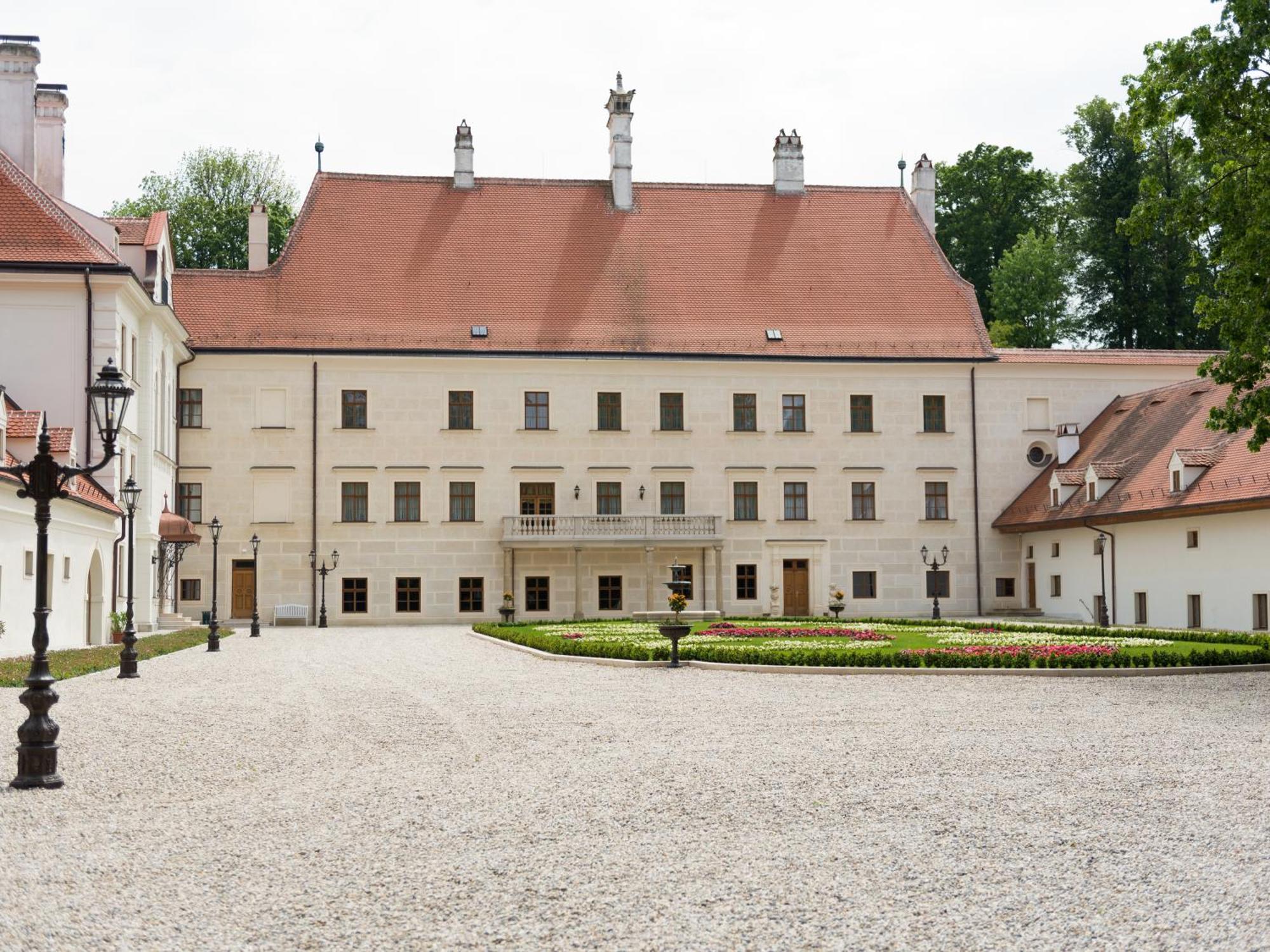 Schloss Thalheim Sankt Poelten Eksteriør billede