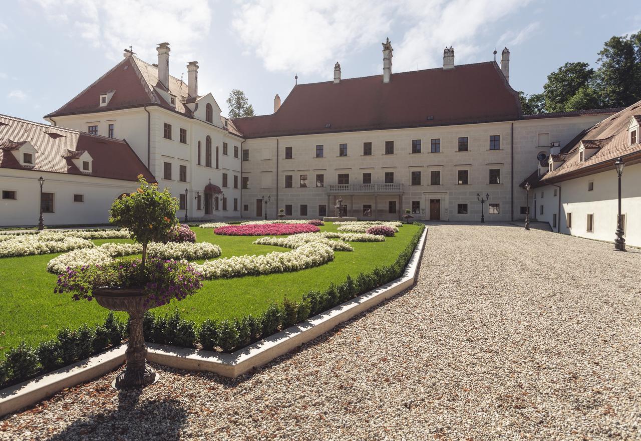Schloss Thalheim Sankt Poelten Eksteriør billede