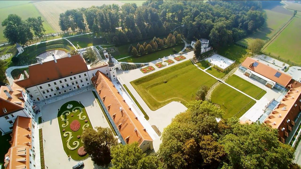 Schloss Thalheim Sankt Poelten Eksteriør billede